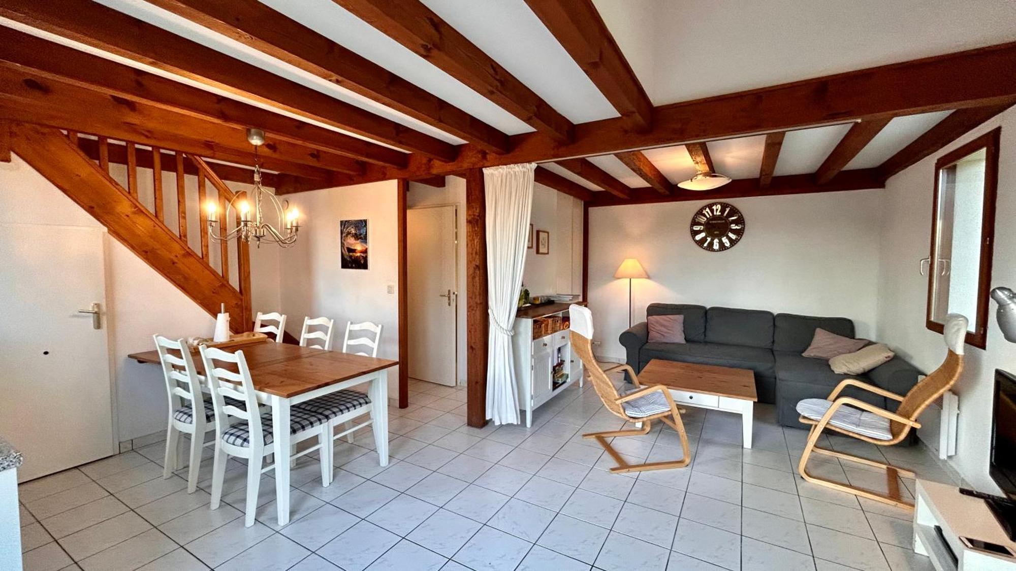 Jolie Maison De Vacances Avec Terrasse Et Jardin Сен-Жюльен-ан-Борн Экстерьер фото